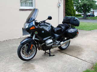 2011-05-08, 009, R1100RSL with Gym Bag