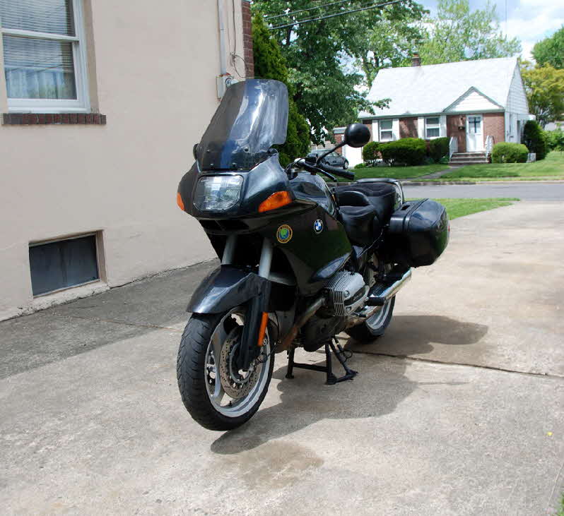 2011-05-08, 024, R1100RSL with Saddle Bags