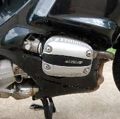 2011-05-08, 047, R1100RSL Scratches on Valve Cover