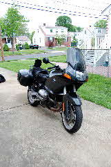 2011-05-08, 049, R1100RSL On Side Stand