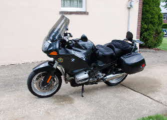 2011-05-08, 050, R1100RSL On Side Stand
